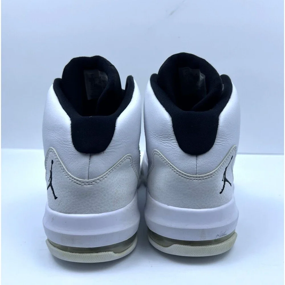 Air Jordan Max Aura White Black Basketball Shoes Sneakers Lace Up US Mens Size 9